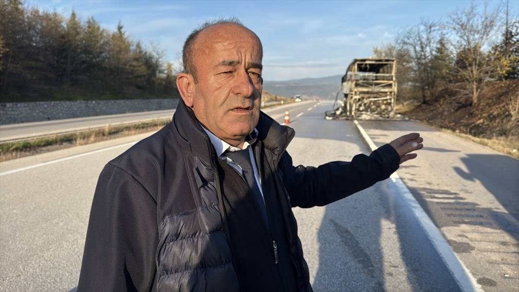 Yolcu otobüsü cayır cayır yandı! 30 yolcuyu şoförün dikkati kurtardı 6